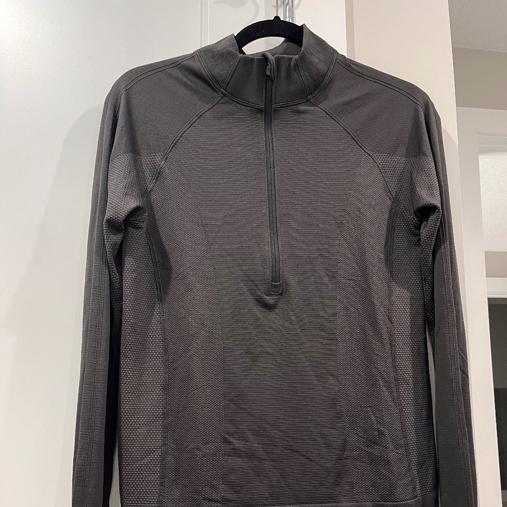 Lululemon Long Sleeve Size 8
